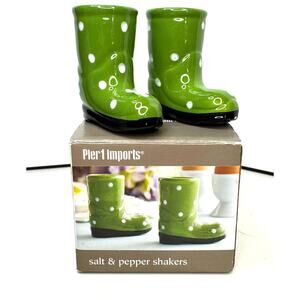 NIB Pier 1 Imports Salt & Pepper Shakers Green White Polka Dotted Gardent Boots